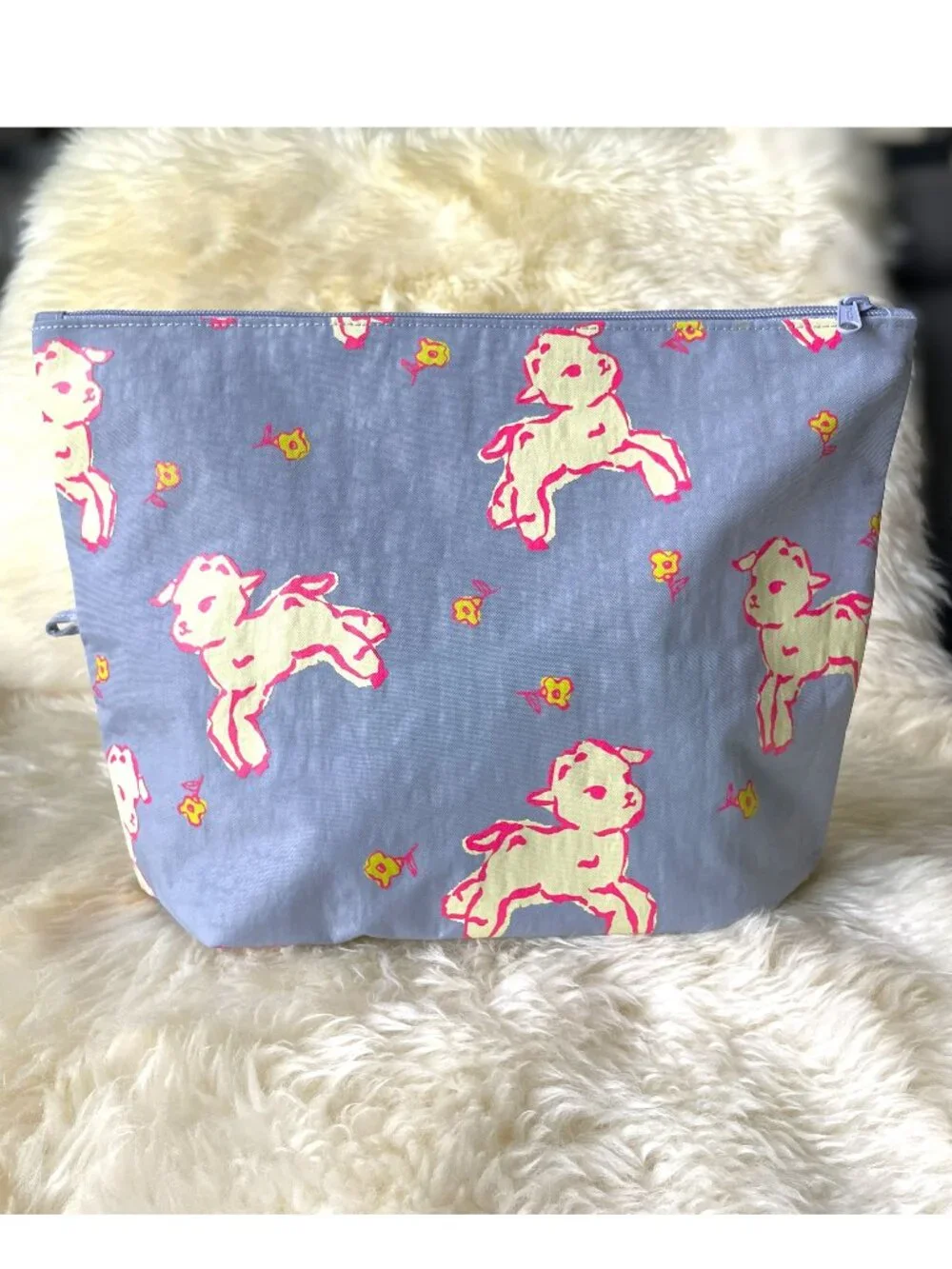 NWOT Baggu Go Pouch Large - Lambs (Spring Animals) (Mist)
